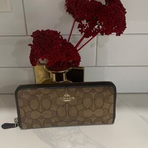 Coach Signature Brown Wallet